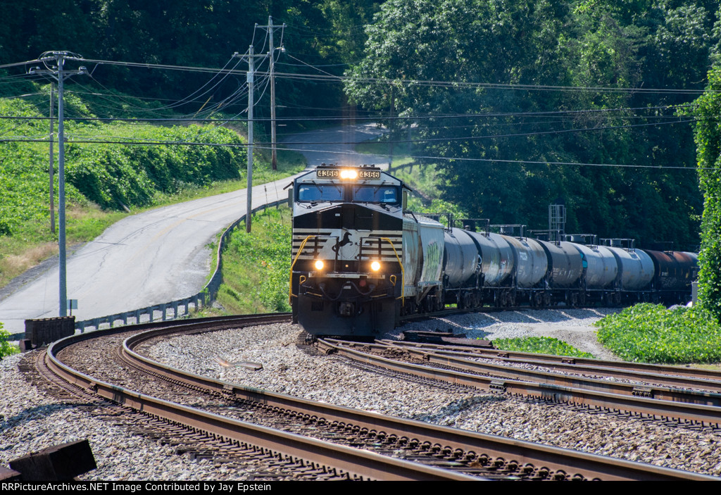 65Q rolls around the bend at Oakdale